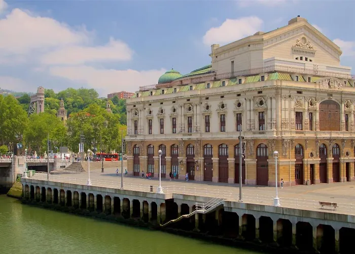 Confortable Piso En El Puerto Viejo De Algorta, A 7 Min De La Playa *