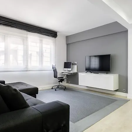 Confortable Piso En El Puerto Viejo De Algorta, A 7 Min De La Playa Apartment *